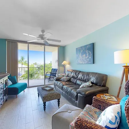 Hamilton House 206 Apartment